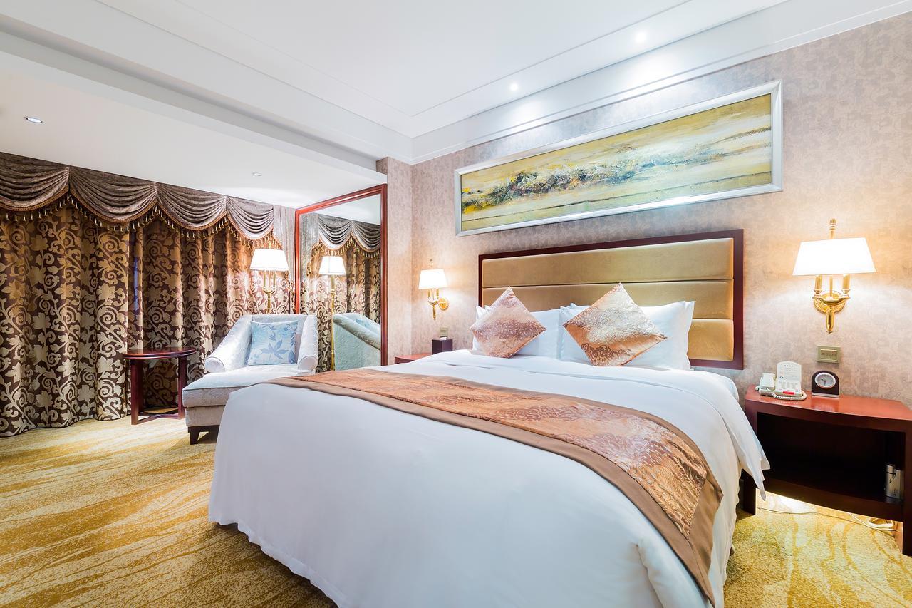 Northyorker Hotel Service Apartment Шеньян Экстерьер фото